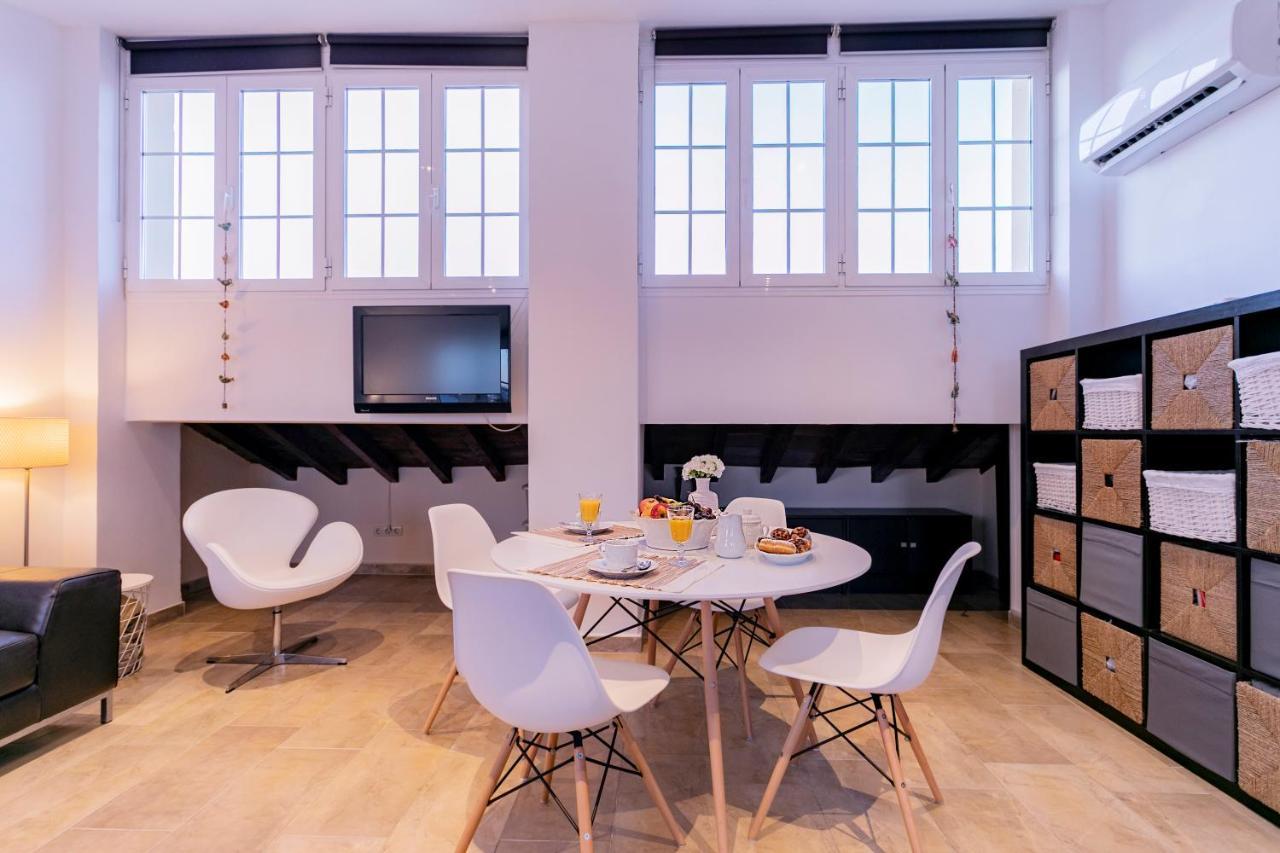 -Malagasunapts-Private Terrace Penthouse Екстер'єр фото
